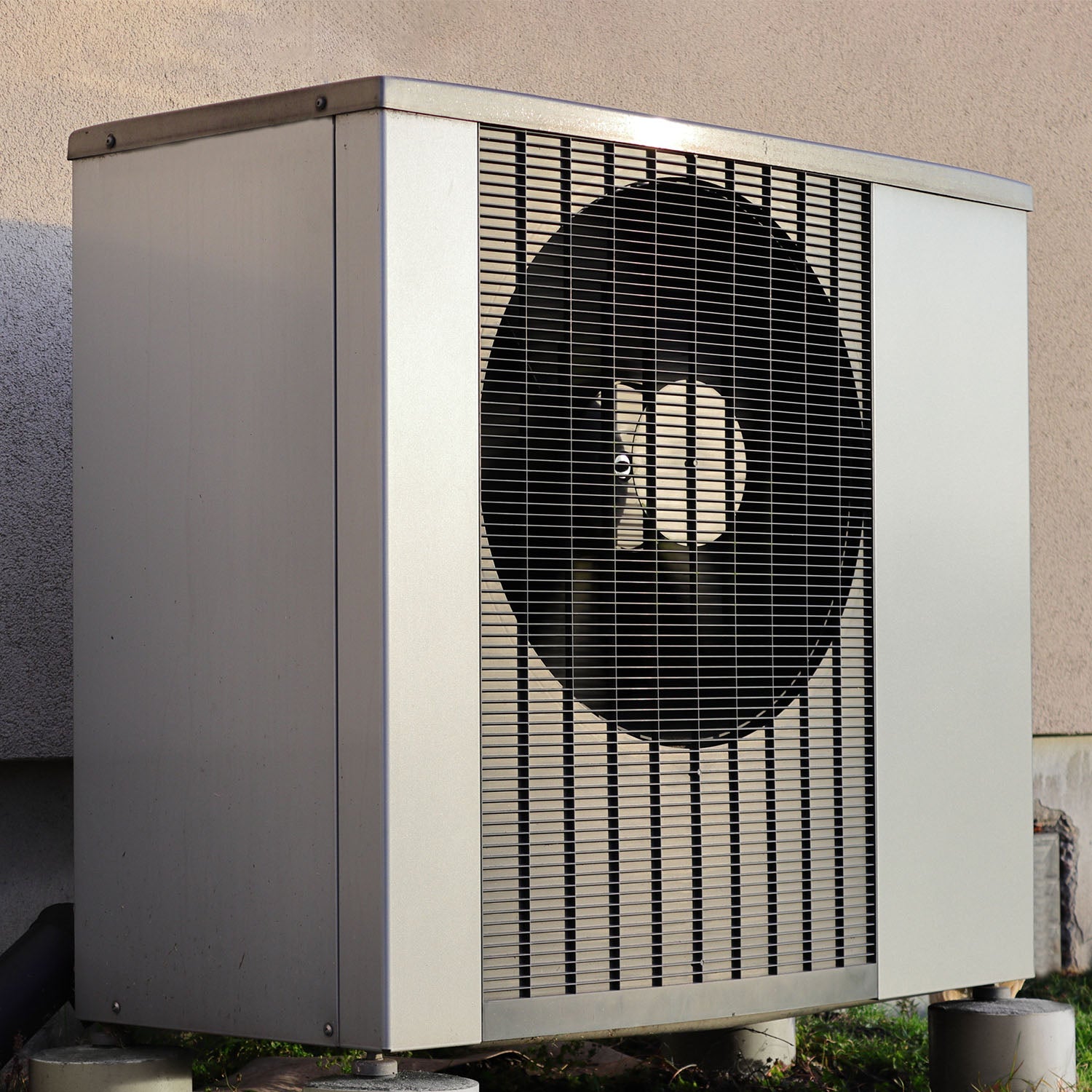 Massimizza l'Efficienza e la Protezione: Coperture Blade XL e XXL per Pompe di Calore
